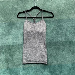 lululemon size 4 tank top with pads